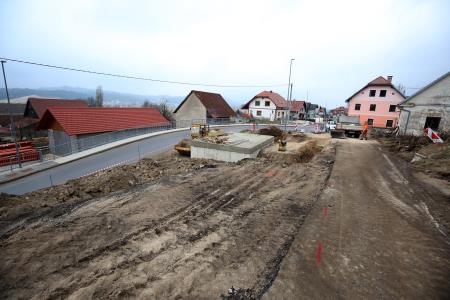 PRENOVA LJUBLJANSKE CESTE NA RAKEKU 04 FOTO LJUBO VUKELIČ